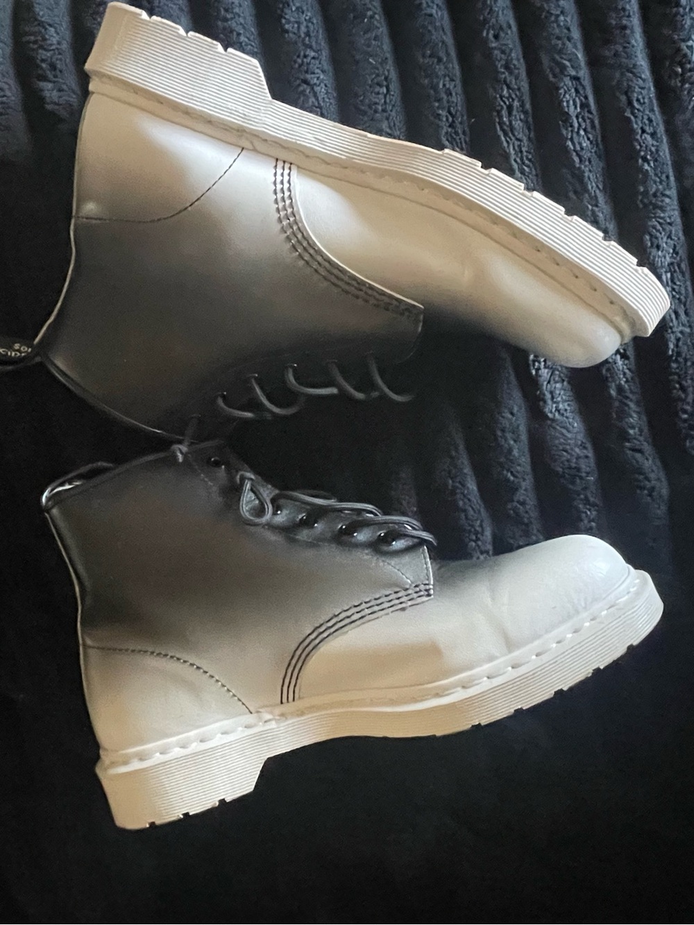 Dr Marten RARE - Picture 3 of 4